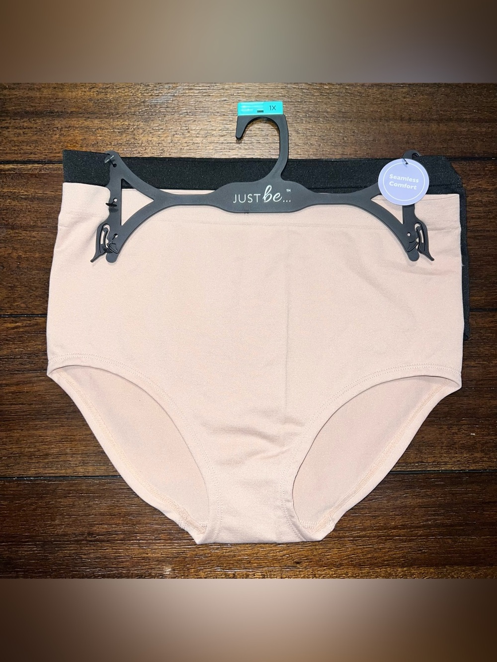 just be Women’s  High-Waist Seamless Briefs - Black Tan